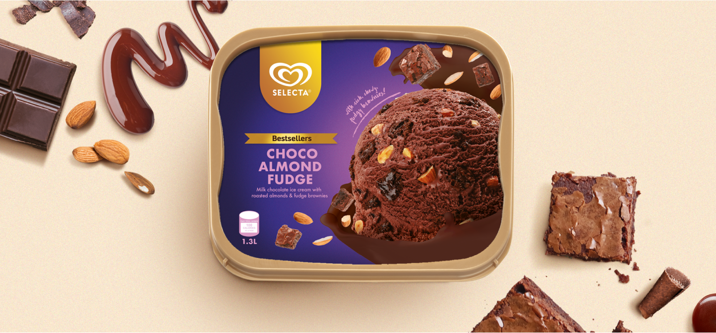 Package design for the Selecta tub for the choco almond fudge flavor.